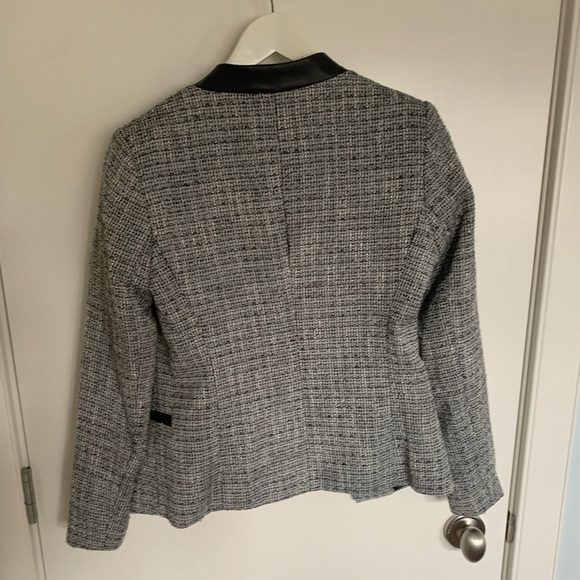 Ivanka Trump Blazer - Picture 3 of 3